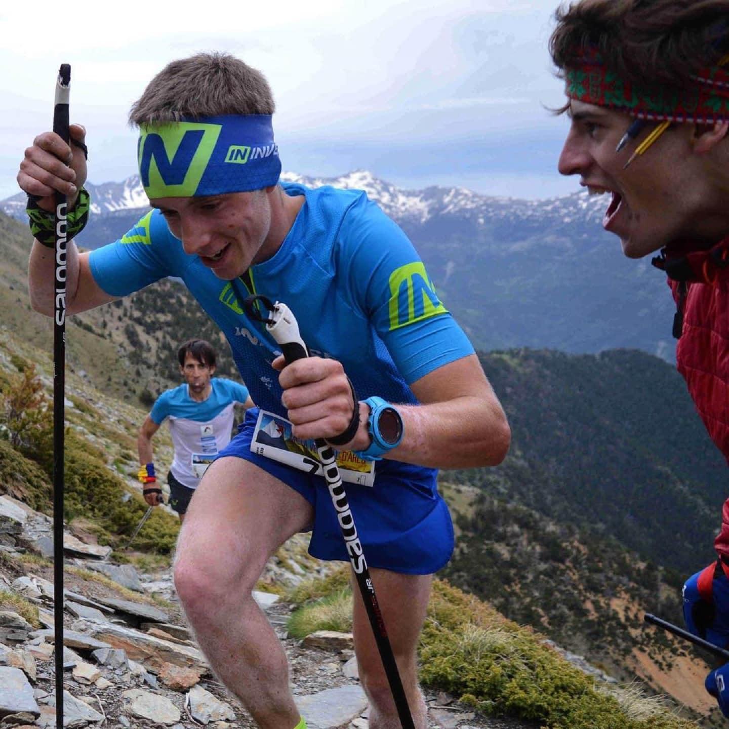  En la Milla Vertical dAreu los participantes corren montaña arriba