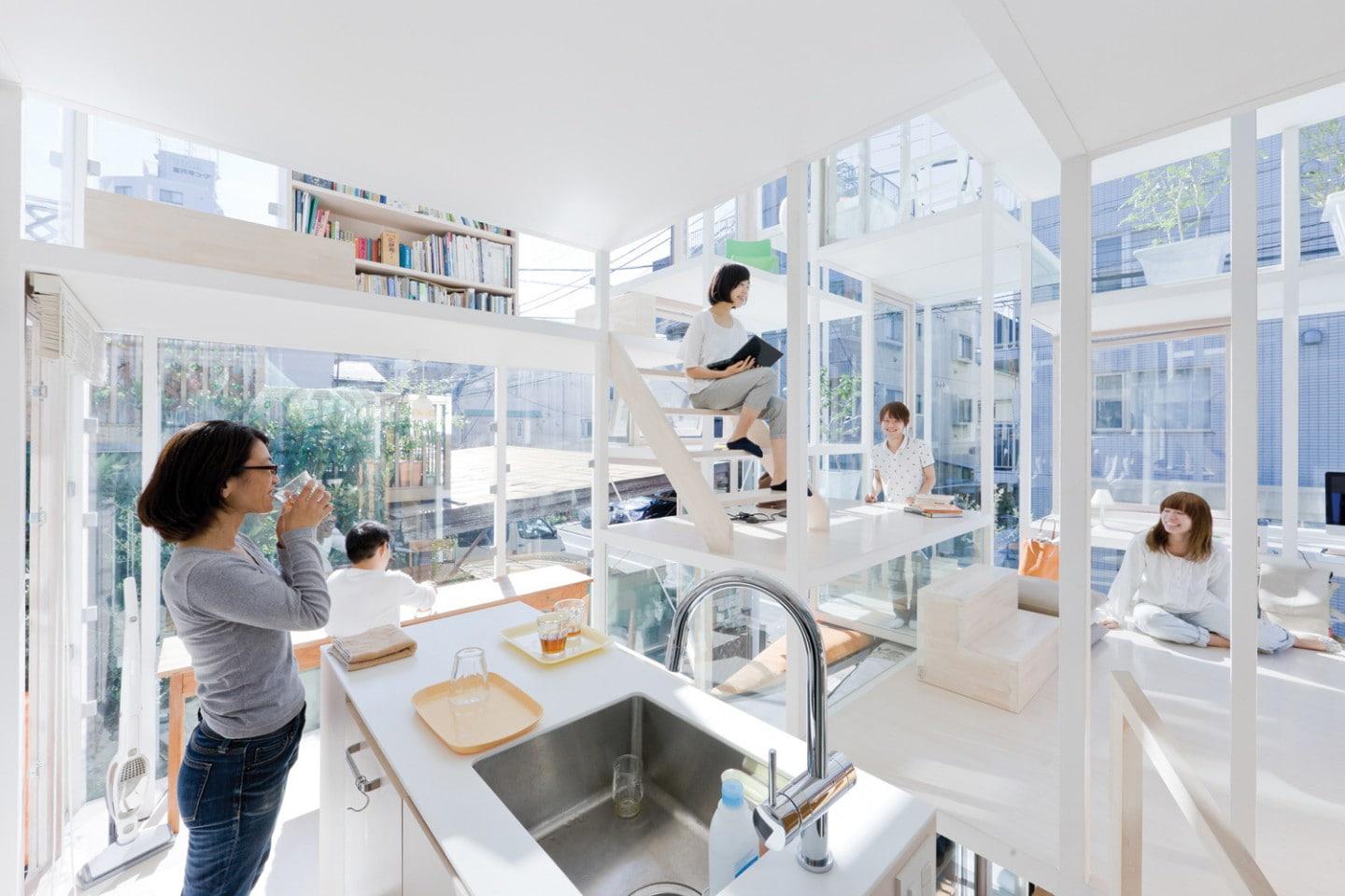 Transparent house in Japan 