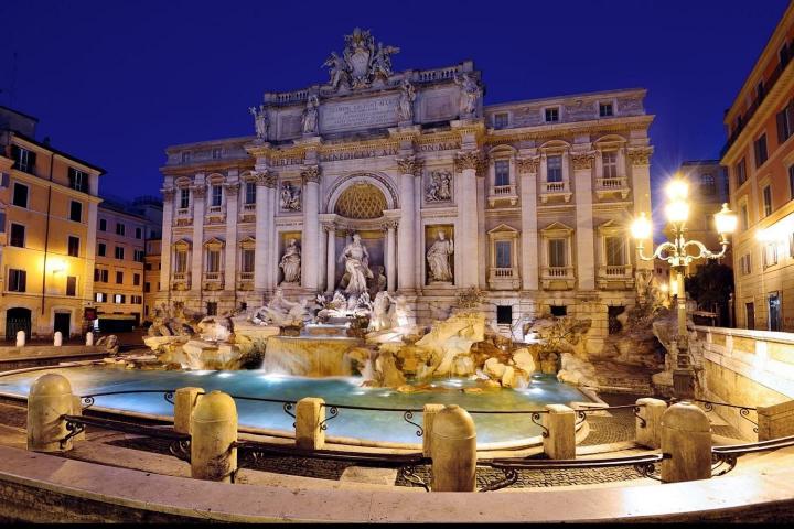 La Fontana di Trevi y su recaudación en monedas