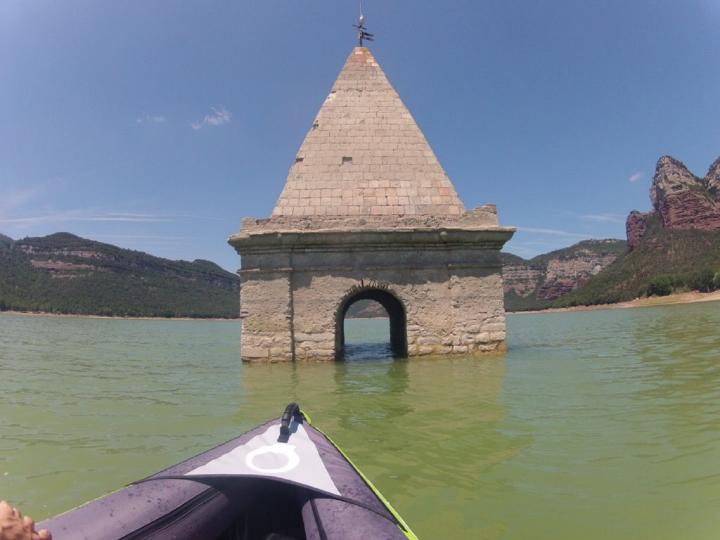 Campanario de la iglesia de Sau