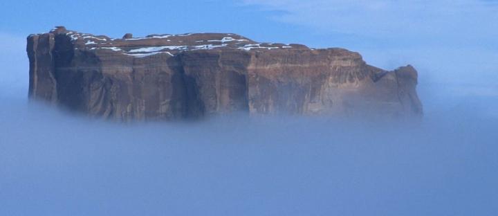 Las islas del cielo aparecen como inalcanzables entre las nubes