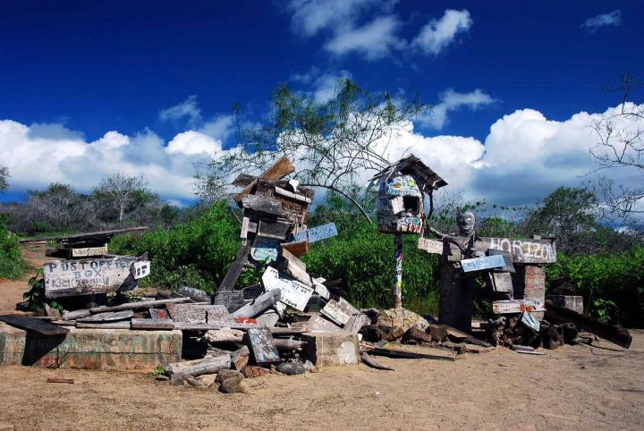 Floreana (Galápagos) y su insólita oficina de correos