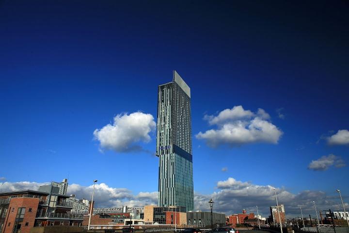 La Torre Beetham suena como una armónica gigante​